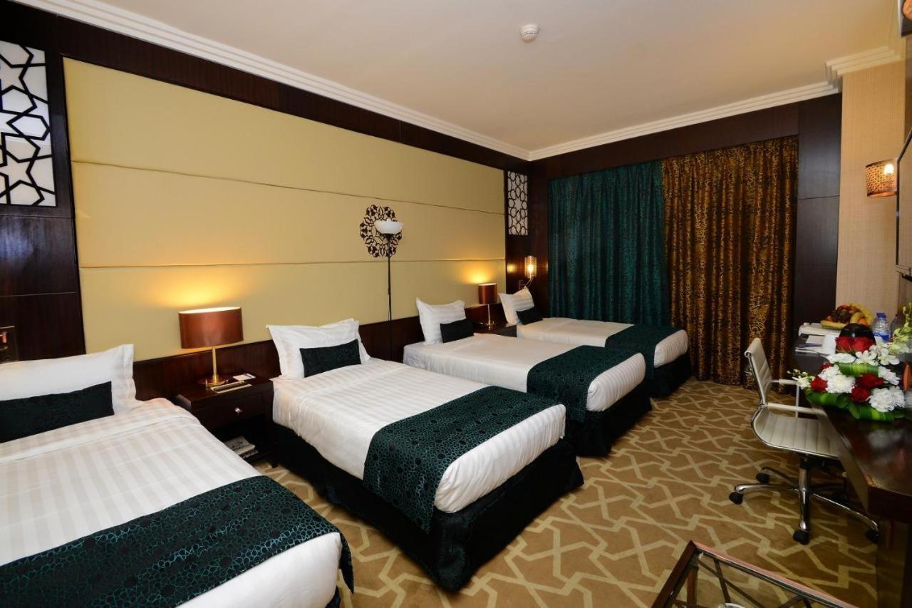 Rawdat Al Safwa Hotel Medina Bagian luar foto